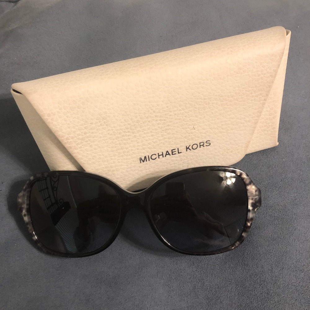 Michael Kors Sunglasses 🕶